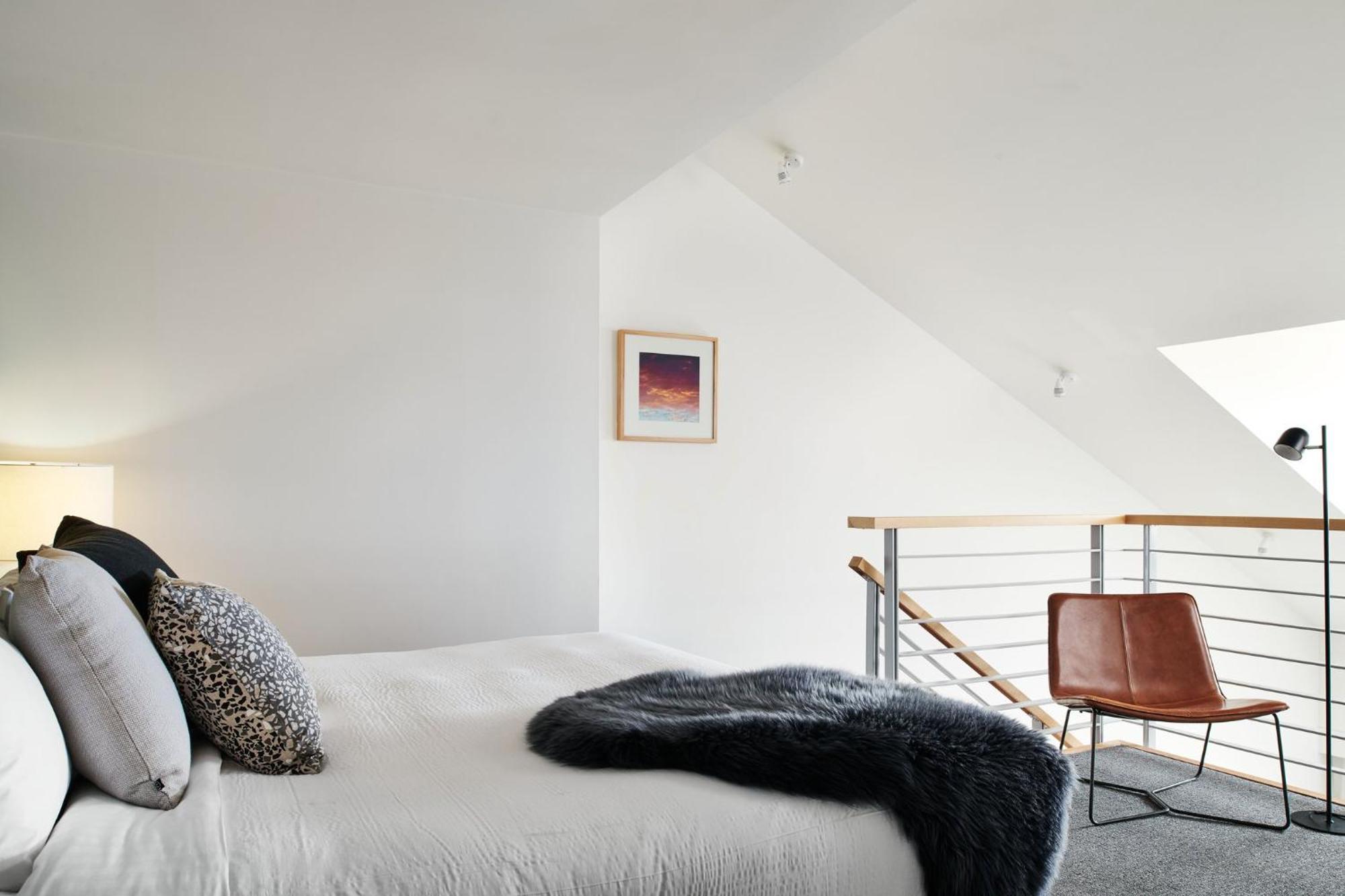 One-bedroom Loft Suite